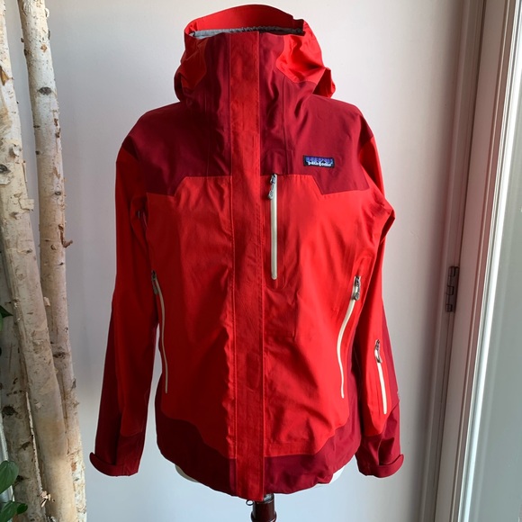 Patagonia Jackets & Blazers - Patagonia Raincoat / Snow Shell Jacket H2No Red M